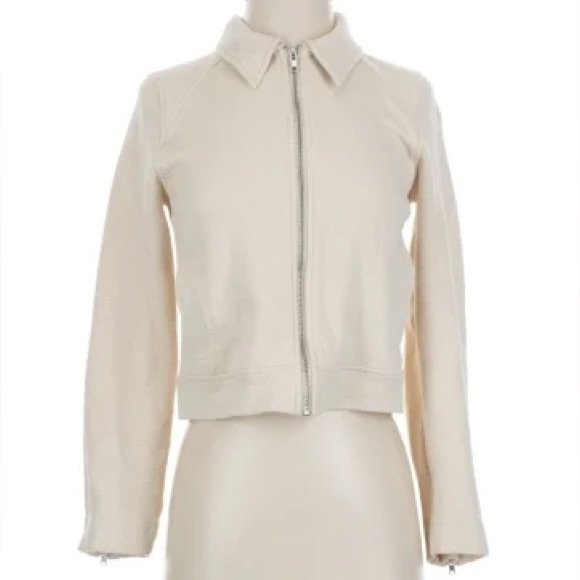 Banana Republic Jackets & Blazers - Banana Republic Cream Jacket